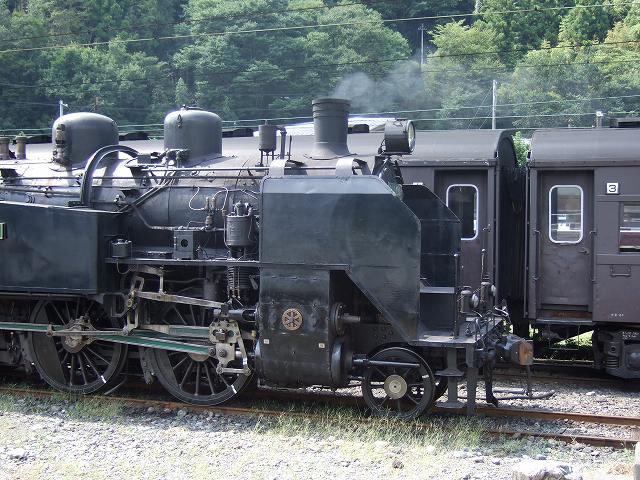 蒸気機関車(SL)のC11 190・除煙板(デフレクター)の写真の写真
