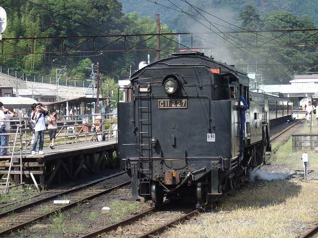 蒸気機関車(SL)のC11 227後姿の写真の写真