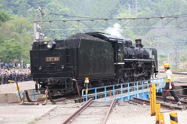 蒸気機関車C57 180号機・炭水車はテンダーとも言うの写真の写真