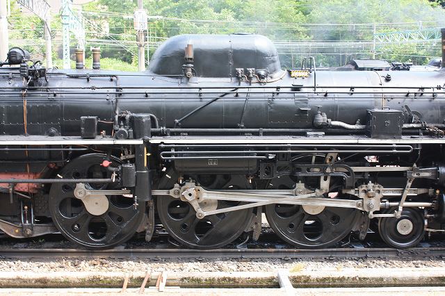 蒸気機関車C57 180号機・3軸の動輪の写真の写真