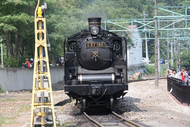 蒸気機関車C57 180号機・正面の写真の写真