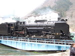 蒸気機関車(SL)のD51 ３２