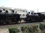 蒸気機関車(SL)のC12 66号機には除煙板がなくC11 325号機には除煙板がある