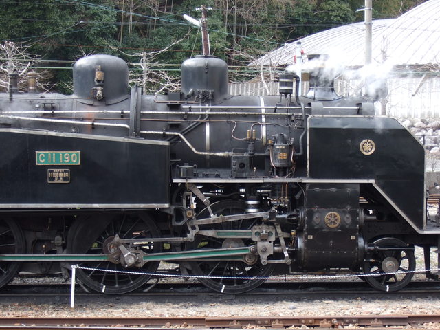 蒸気機関車(SL)のC11 190・駆動輪の写真の写真