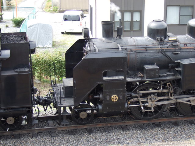 蒸気機関車(SL)のC11 325 ・除煙板の写真の写真