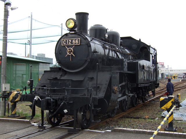 蒸気機関車(SL)・真岡駅で切り離されたC12 66号機の写真の写真
