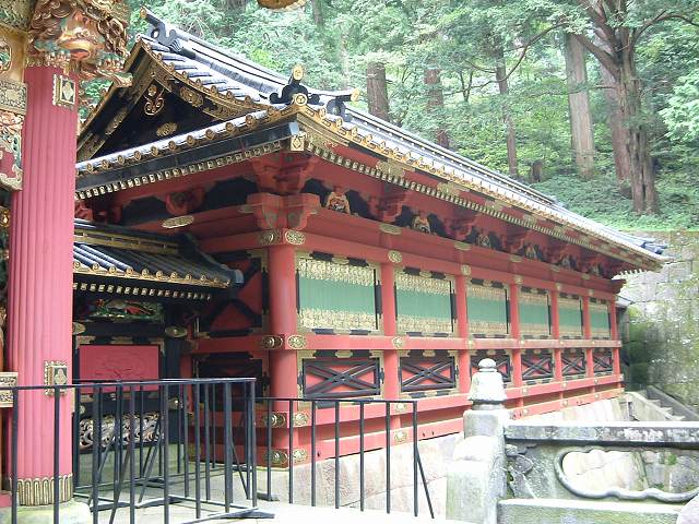 世界遺産・日光の社寺・輪王寺大猷院霊廟夜叉門左右廻廊１の写真の写真