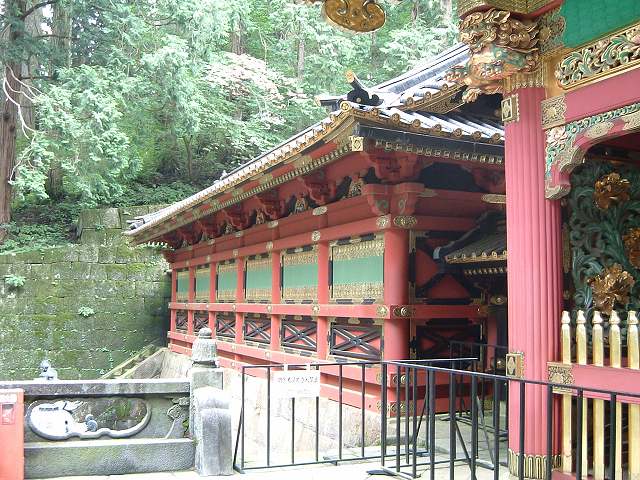 世界遺産・日光の社寺・輪王寺大猷院霊廟夜叉門左右廻廊２の写真の写真