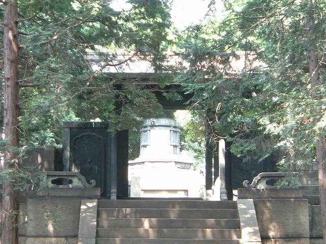 重要文化財・厳有院霊廟奥院唐門の写真の写真