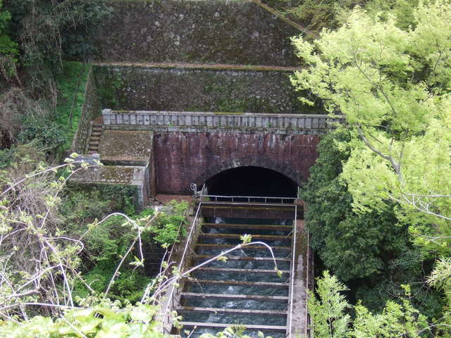 重要文化財・八ツ沢発電所施設・第二号隧道の写真の写真