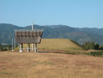 特別史跡・吉野ヶ里遺跡・北墳丘墓と祀堂と支柱