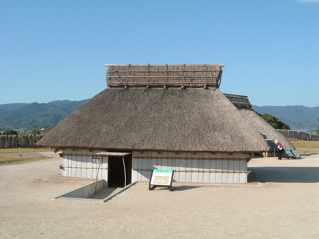 特別史跡・吉野ヶ里遺跡・中のムラの竪穴住居の写真の写真